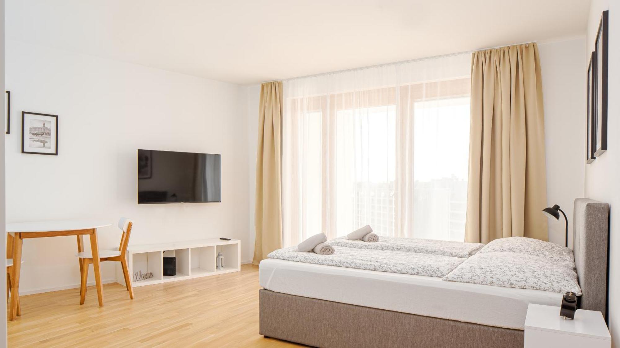 Whats-App Self-Check-In - Paerchen Wohnung Am Hauptbahnhof Viena Quarto foto