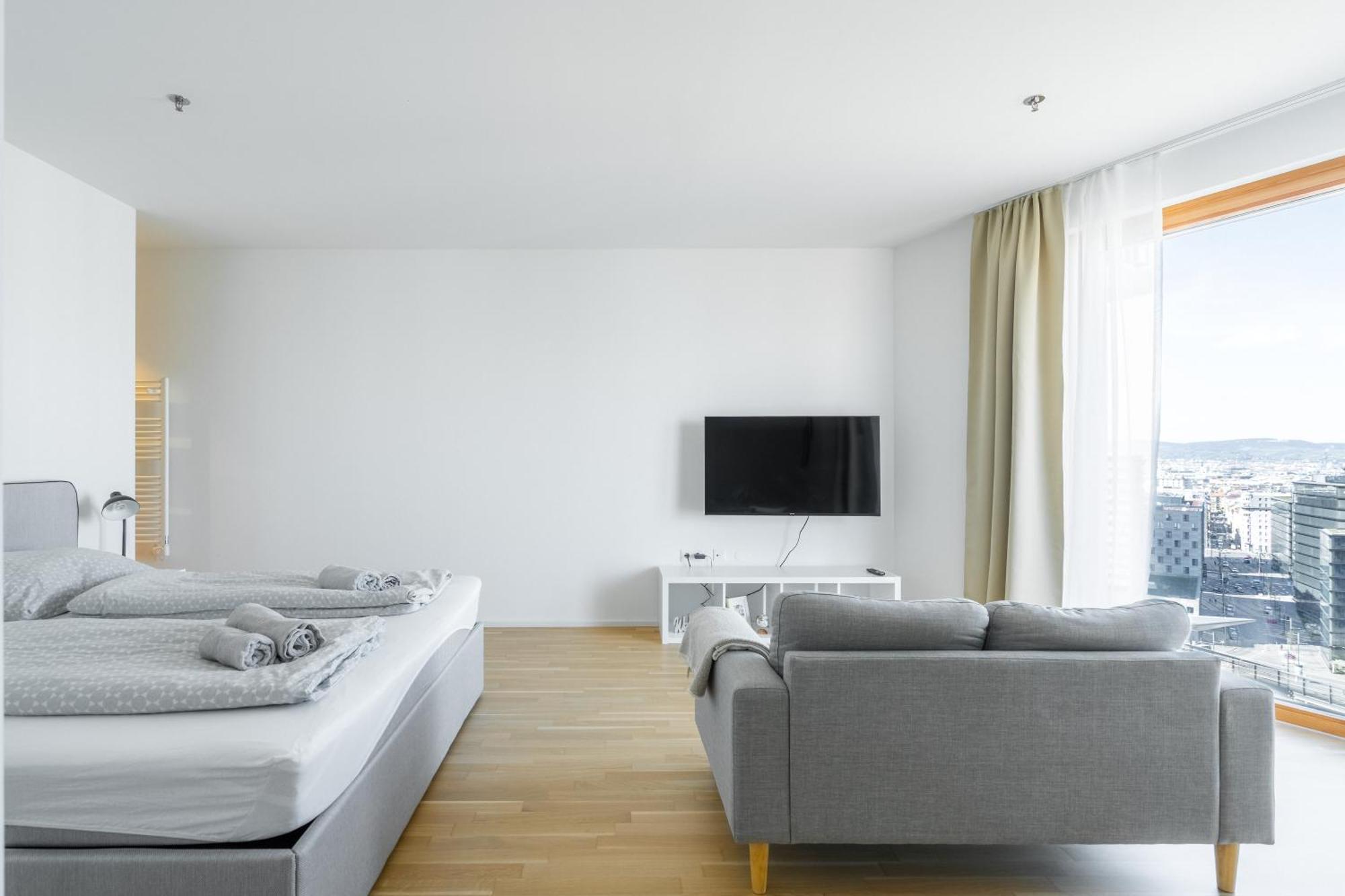 Whats-App Self-Check-In - Paerchen Wohnung Am Hauptbahnhof Viena Quarto foto