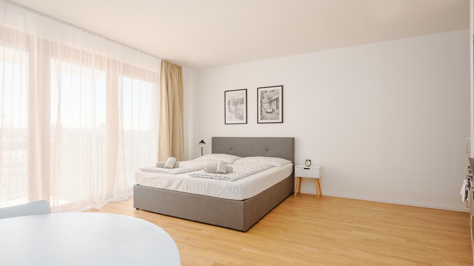 Whats-App Self-Check-In - Paerchen Wohnung Am Hauptbahnhof Viena Quarto foto